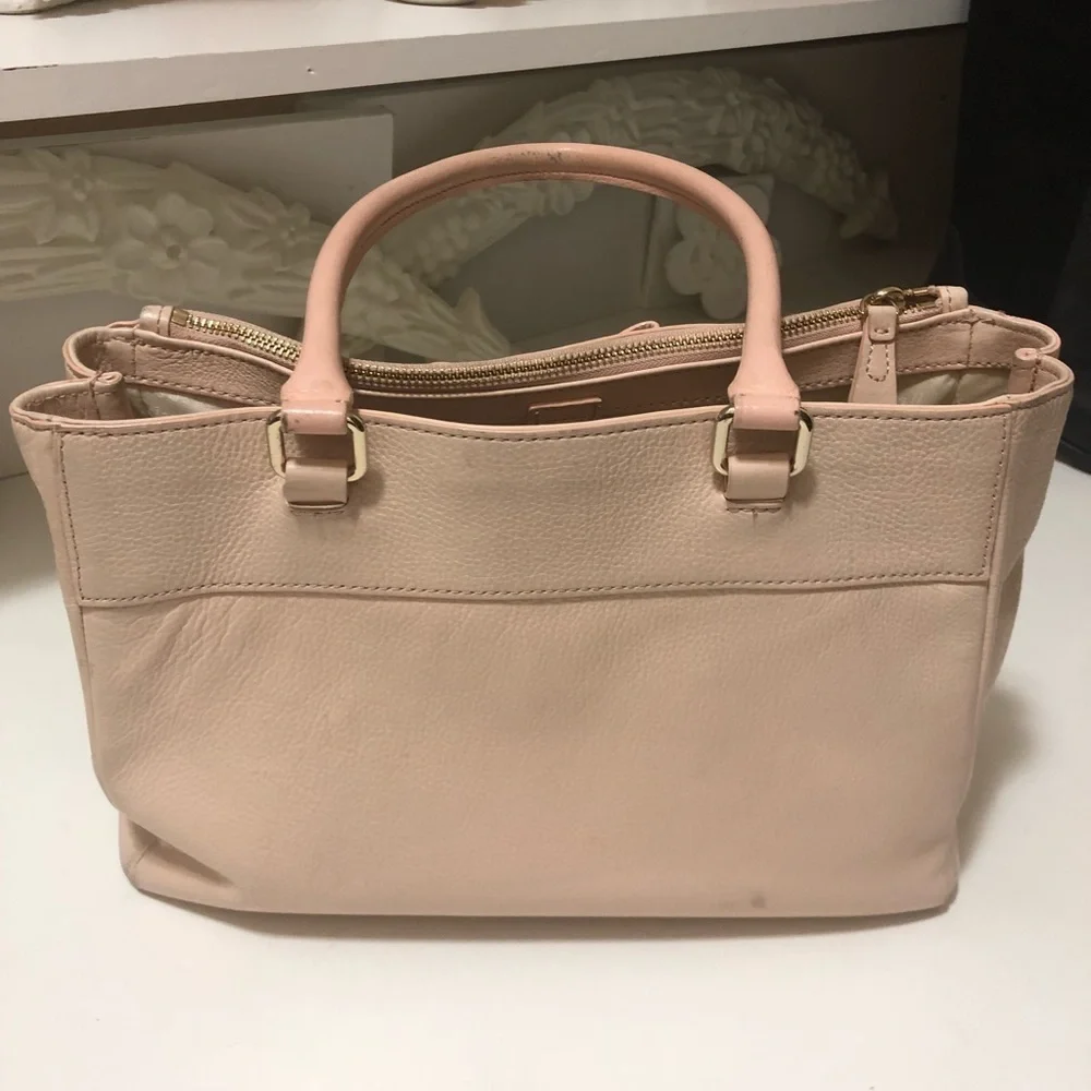 Kate spade peach color cute bag
